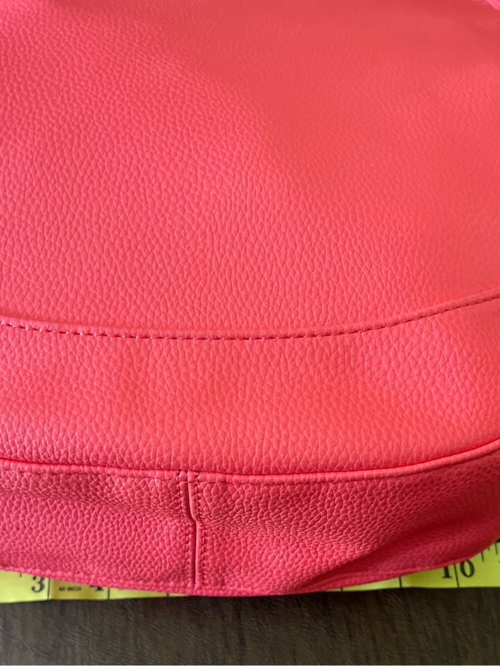Jewell purse coral pink shoulder bag. - Picture 6 of 8